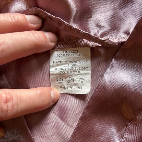 Robe lavender/pink OSFA Bed I Love You satiny/polyester - Picture 4 of 8